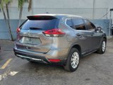 Used 2018 Nissan Rogue S image 4