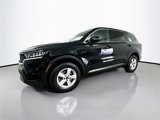 Used 2022 Kia Sorento LX image 2