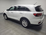 Used 2019 Kia Sorento LX image 3
