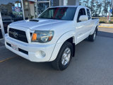 Used 2011 Toyota Tacoma PreRunner image 2