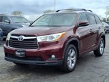 Used 2014 Toyota Highlander XLE image 2