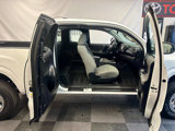 Used 2018 Toyota Tacoma SR image 3