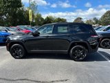 New 2024 Jeep Grand Cherokee Altitude image 3