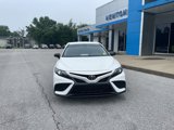 Used 2022 Toyota Camry SE image 3
