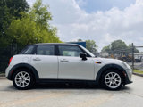 Used 2015 MINI Cooper 4-Door Hardtop image 4
