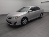 Used 2014 Toyota Camry LE image 2