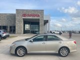 Used 2014 Toyota Camry XLE image 2