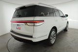 Used 2022 Lincoln Navigator Reserve image 4