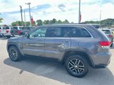 Used 2020 Jeep Grand Cherokee Laredo image 4