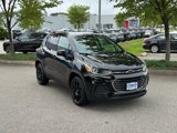 Used 2022 Chevrolet Trax LT w/ Premium Seat Package image 3