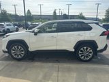 Used 2020 Toyota RAV4 XLE Premium image 6
