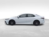 Used 2024 Toyota Camry SE image 2