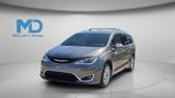 Used 2019 Chrysler Pacifica Limited image 2