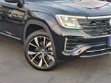 New 2025 Volkswagen Atlas SEL Premium R-Line image 3