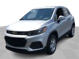 Used 2022 Chevrolet Trax LS w/ Tint and Cruise Package image 4