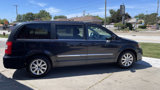 Used 2014 Chrysler Town & Country Touring image 4