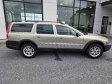Used 2004 Volvo XC70 image 2