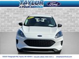 Used 2022 Ford Escape SE w/ Convenience Package image 2