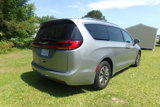 Used 2021 Chrysler Pacifica Touring-L image 6