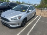Used 2016 Ford Focus SE w/ Equipment Group 201A image 2