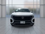 Used 2024 Volkswagen Atlas Cross Sport SE image 3