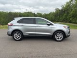 Used 2022 Ford Edge SEL image 2
