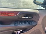 Used 2015 Chrysler Town & Country Touring-L w/ Driver Convenience Group image 5