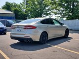 Used 2019 Ford Fusion SE image 3