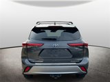 Used 2020 Toyota Highlander Limited Platinum image 3