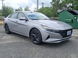 Used 2022 Hyundai Elantra SEL image 3