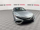 Used 2023 Toyota Camry SE image 3