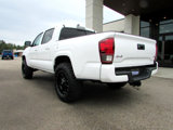 Used 2020 Toyota Tacoma SR image 3