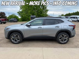 Used 2024 Chevrolet Trax LT w/ LT Convenience Package image 2