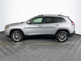 Used 2019 Jeep Cherokee Latitude Plus w/ Cold Weather Group image 3
