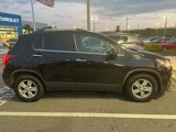 Used 2017 Chevrolet Trax LT w/ LT Convenience Package image 4