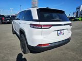 Used 2024 Jeep Grand Cherokee Laredo image 5