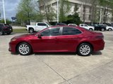 Used 2021 Toyota Camry LE image 2