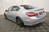 Used 2017 Honda Accord Touring image 5