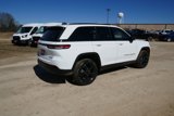 New 2025 Jeep Grand Cherokee Limited w/ Black Appearance Package image 3