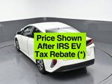 Used 2017 Toyota Prius Prime Premium image 2