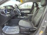 Used 2024 Chevrolet Trax LT w/ LT Convenience Package image 2
