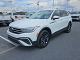 Used 2022 Volkswagen Tiguan SE image 3