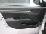 Used 2019 Hyundai Elantra SE w/ Cargo Package image 3