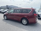 Used 2017 Chrysler Pacifica Touring image 4