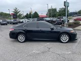 Used 2018 Toyota Camry LE image 5
