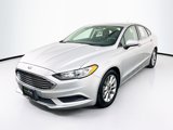 Used 2017 Ford Fusion SE image 3