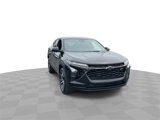 Used 2024 Chevrolet Trax RS w/ Driver Confidence Package image 2