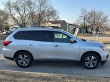 Used 2017 Nissan Pathfinder SL image 5