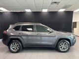 Used 2020 Jeep Cherokee Trailhawk image 2