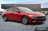 Used 2024 Hyundai Elantra SEL image 2